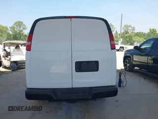 2011 Chevrolet Express Cargo with VIN 1GCSGAFX3B1172096, listed as a IAAI auction lot 42167462 with 228,858 mi miles and . Bid and sale history available at DreamBid. Image 16.