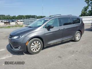 2018 Chrysler Pacifica Touring L with VIN 2C4RC1BG3JR152263, listed as a Copart auction lot 58703675 with 126,848 mi miles and Salvage title. Bid and sale history available at DreamBid. Image 1.