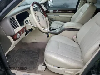 2004 Lincoln Aviator Luxury with VIN 5LMEU88HX4ZJ46399, listed as a Copart auction lot 43028325 with 96,743 mi miles and Salvage title. Bid and sale history available at DreamBid. Image 7.
