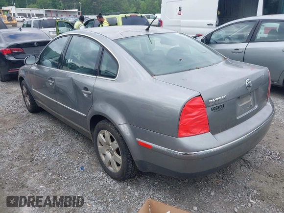 2005 Volkswagen Passat GLS with VIN WVWAD63B35E022223, listed as a IAAI auction lot 42223691 with 173,609 mi miles and . Bid and sale history available at DreamBid. Image 3.