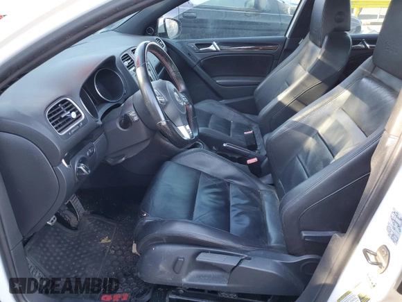 2011 Volkswagen GTI с VIN WVWGV7AJ3BW044560, выставлен на аукционе Copart как лот 89007585 с пробегом 107 158 миль миль и На запчасти • Non repairable. История ставок и продаж доступна на DreamBid. Изображение 7.