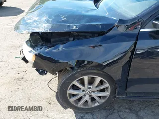 2013 Volkswagen Jetta SE with VIN 3VWDP7AJ3DM360389, listed as a IAAI auction lot 42221604 with 255,244 mi miles and . Bid and sale history available at DreamBid. Image 13.