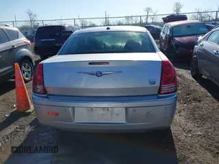 2010 Chrysler 300 C Hemi with VIN 2C3CA6CT4AH114698, listed as a IAAI auction lot 42050947 with 130,269 mi miles and . Bid and sale history available at carsss.com. Image 17.