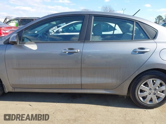 2021 Kia Rio LX with VIN 3KPA24AD0ME395043, listed as a IAAI auction lot 41420234 with 29,068 mi miles. Bid and sale history available at carsss.com. Image 14.