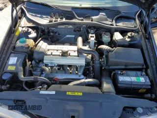 2000 Volvo C70 with VIN YV1NC56D1YJ010900, listed as a Copart auction lot 89138035 with 58,469 mi miles and Salvage Title. Bid and sale history available at carsss.com. Image 11.