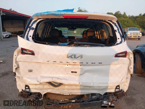 2022 Kia Telluride S with VIN 5XYP64HC1NG310548, listed as a IAAI auction lot 40086564 with 34,397 mi miles and . Bid and sale history available at DreamBid. Image 16.