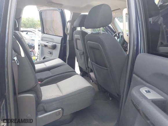 2008 Chevrolet Silverado 1500 LT w/1LT with VIN 2GCEK13C181173196, listed as a IAAI auction lot 41954657 with 212,388 mi miles. Bid and sale history available at carsss.com. Image 8.