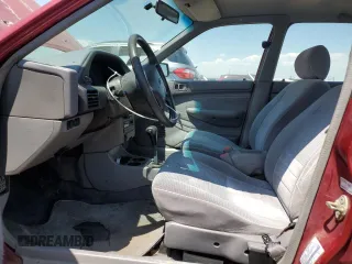 1995 Ford Escort z VIN 3FASP13JXSR178859, wystawiony jako Copart lot #63077024 z przebiegiem 158 363 mil mil oraz Czysty tytuł • Clean title. Historia ofert i sprzedaży dostępna na DreamBid. Obrazek 7.