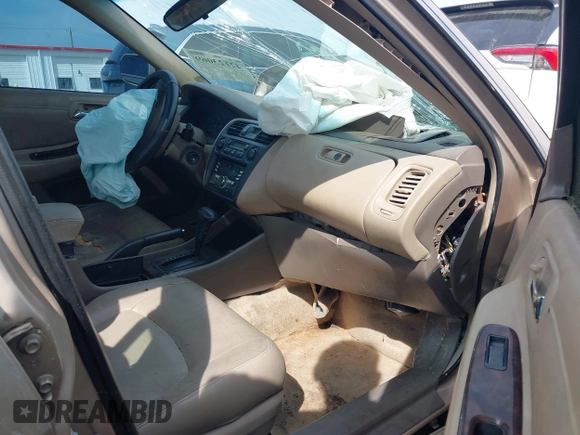 2000 Honda Accord EX with VIN 1HGCG1651YA025062, listed as a IAAI auction lot 42123069 with 221,614 mi miles and . Bid and sale history available at DreamBid. Image 5.
