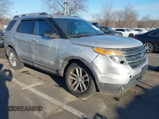 2015 Ford Explorer XLT with VIN 1FM5K8D85FGA06032, listed as a IAAI auction lot 41169234 with 131,031 mi miles and . Bid and sale history available at carsss.com. Image 1.