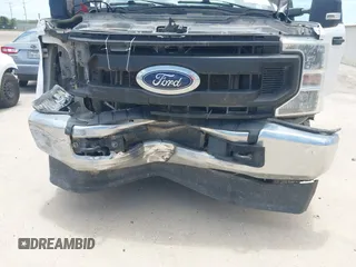 2022 Ford F-250 XL with VIN 1FD7X2B68NEF85052, listed as a IAAI auction lot 42735798 with 152,591 mi miles and . Bid and sale history available at DreamBid. Image 6.