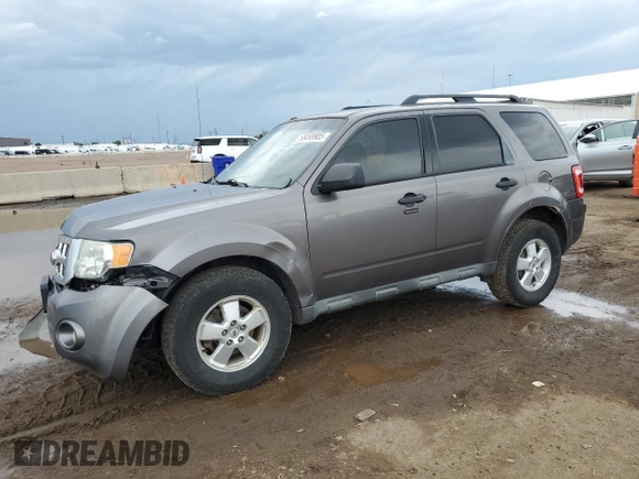 2012 Ford Escape XLT with VIN 1FMCU9DG6CKB43438, listed as a Copart auction lot 58499905 with 179,911 mi miles and Salvage title. Bid and sale history available at DreamBid. Image 1.