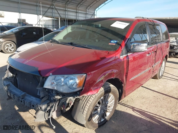 2016 Chrysler Town & Country Touring-L Anniversary Edition with VIN 2C4RC1CG8GR194046, listed as a IAAI auction lot 41401050 with 203,586 mi miles. Bid and sale history available at carsss.com. Image 18.
