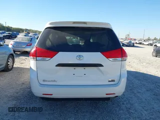 2012 Toyota Sienna with VIN 5TDZK3DC7CS270240, listed as a IAAI auction lot 40539452 with 92,738 mi miles. Bid and sale history available at carsss.com. Image 16.