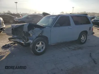 1989 Chevrolet Blazer z VIN 1GNCS18Z9K8255600, wystawiony jako Copart lot #76288754 z przebiegiem 224 837 mil mil oraz Nie do naprawy • Non repairable. Historia ofert i sprzedaży dostępna na DreamBid. Obrazek 1.