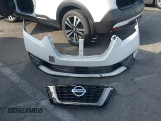 2020 Nissan Kicks SR with VIN 3N1CP5DV2LL509495, listed as a IAAI auction lot 41208887 with 35,722 mi miles. Bid and sale history available at carsss.com. Image 12.