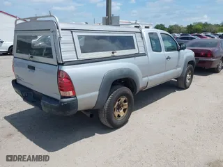 2006 Toyota Tacoma with VIN 5TEUX42N46Z247737, listed as a IAAI auction lot 42104678 with 202,165 mi miles. Bid and sale history available at carsss.com. Image 4.