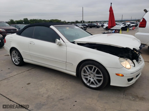 2008 Mercedes-Benz CLK-Class 3.5L with VIN WDBTK56F88F252456, listed as a Copart auction lot 72947024 with 96,756 mi miles and Salvage Title. Bid and sale history available at carsss.com. Image 4.