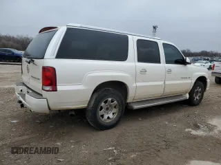 2005 Cadillac Escalade ESV z VIN 3GYFK66N05G258557, wystawiony jako Copart lot #46943305 z przebiegiem 246 719 mil mil oraz Tytuł czysty. Historia ofert i sprzedaży dostępna na DreamBid. Obrazek 3.