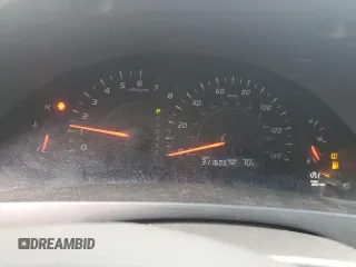 2008 Toyota Camry LE z VIN 4T1BE46K58U203850, wystawiony jako Copart lot #55837735 z przebiegiem 311 605 mil mil oraz Szkoda całkowita • Salvage title. Historia ofert i sprzedaży dostępna na DreamBid. Obrazek 9.