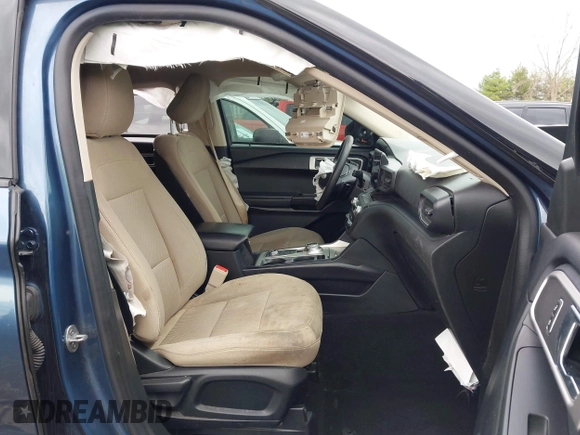 2020 Ford Explorer with VIN 1FMSK8BH8LGC23575, listed as a IAAI auction lot 41944018 with 107,427 mi miles. Bid and sale history available at carsss.com. Image 5.