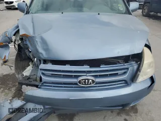2009 Kia Sedona LX with VIN KNDMB233096317977, listed as a Copart auction lot 44360565 with 166,076 mi miles and Salvage Title. Bid and sale history available at carsss.com. Image 12.