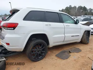2020 Jeep Grand Cherokee Altitude with VIN 1C4RJFAG4LC235393, listed as a IAAI auction lot 41602629 with 1 mi miles. Bid and sale history available at carsss.com. Image 4.