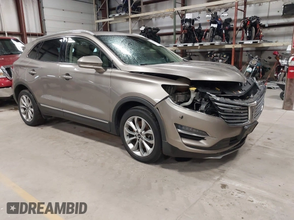 2018 Lincoln MKC Select z VIN 5LMCJ2D95JUL03454, wystawiony jako IAAI lot #42183892 z przebiegiem 78 248 mil mil oraz . Historia ofert i sprzedaży dostępna na DreamBid. Obrazek 1.