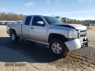 2010 Chevrolet Silverado 1500 LT with VIN 1GCSCSE01AZ116017, listed as a Copart auction lot 86832804 with 168,782 mi miles and Salvage Title. Bid and sale history available at DreamBid. Image 4.
