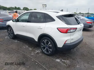 2021 Ford Escape SE z VIN 1FMCU0G6XMUB32625, wystawiony jako IAAI lot #42279918 z przebiegiem 93 646 mil mil oraz . Historia ofert i sprzedaży dostępna na DreamBid. Obrazek 3.
