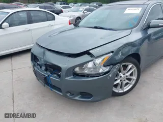 2011 Nissan Maxima 3.5 S with VIN 1N4AA5AP1BC840905, listed as a IAAI auction lot 41939011 with 191,038 mi miles. Bid and sale history available at carsss.com. Image 6.