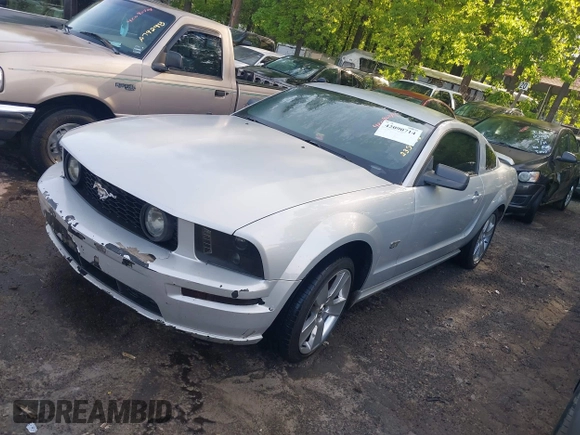 2007 Ford Mustang GT Deluxe with VIN 1ZVHT82H775235033, listed as a IAAI auction lot 42090714 with 225,952 mi miles and . Bid and sale history available at carsss.com. Image 17.