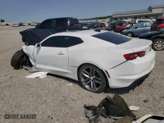 2019 Chevrolet Camaro 2LT with VIN 1G1FC1RXXK0114008, listed as a Copart auction lot 70623814 with 0 mi miles and Salvage Title. Bid and sale history available at carsss.com. Image 2.
