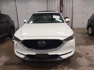 2019 Mazda CX-5 Signature with VIN JM3KFBEY5K0520593, listed as a IAAI auction lot 41638594 with 111,504 mi miles. Bid and sale history available at carsss.com. Image 12.
