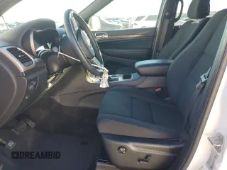2017 Jeep Grand Cherokee Laredo z VIN 1C4RJFAG0HC694010, wystawiony jako Copart lot #88891215 z przebiegiem 8 450 mil mil oraz Szkoda całkowita • Salvage title. Historia ofert i sprzedaży dostępna na DreamBid. Obrazek 7.