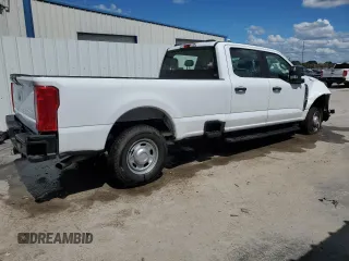 2024 Ford F-250 XL with VIN 1FT7W2AA2RED06780, listed as a Copart auction lot 69590304 with 489 mi miles and Clean title. Bid and sale history available at DreamBid. Image 3.
