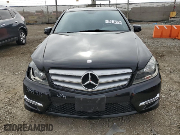 2013 Mercedes-Benz C 250 Sport с VIN WDDGF4HB1DA859663, выставлен на аукционе Copart как лот 60517295 с пробегом 80 699 миль миль и Списание • Salvage title. История ставок и продаж доступна на DreamBid. Изображение 5.