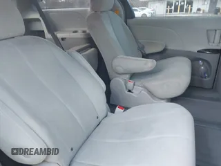 2011 Toyota Sienna with VIN 5TDZK3DC9BS028189, listed as a IAAI auction lot 41448585 with 203,181 mi miles. Bid and sale history available at carsss.com. Image 8.