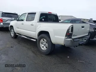 2008 Toyota Tacoma z VIN 5TELU42N18Z552359, wystawiony jako IAAI lot #42269959 z przebiegiem 163 012 mil mil oraz . Historia ofert i sprzedaży dostępna na DreamBid. Obrazek 3.