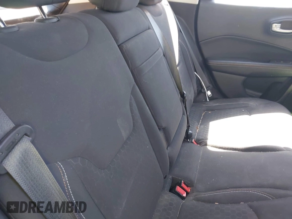 2018 Jeep Compass Sport with VIN 3C4NJCAB7JT107040, listed as a IAAI auction lot 41993385 with 251,154 mi miles. Bid and sale history available at carsss.com. Image 8.