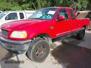 1998 Ford F-150 с VIN 1FTZX1769WKB53332, выставлен на аукционе IAAI как лот 42262699 с пробегом 242 152 миль миль и . История ставок и продаж доступна на DreamBid. Изображение 2.