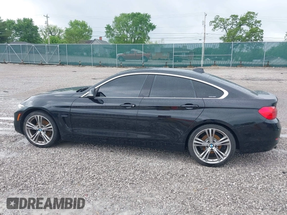 2017 BMW 4 Series 430i z VIN WBA4F7C50HG786608, wystawiony jako IAAI lot #42125231 z przebiegiem 111 665 mil mil oraz . Historia ofert i sprzedaży dostępna na DreamBid. Obrazek 14.