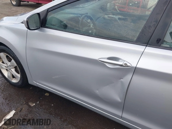 2011 Hyundai Elantra GLS with VIN 5NPDH4AE6BH038415, listed as a IAAI auction lot 41813602 with 186,039 mi miles. Bid and sale history available at carsss.com. Image 18.