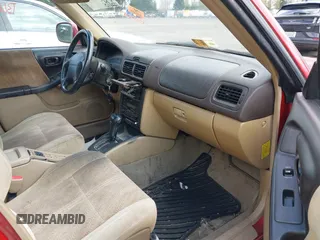 2001 Subaru Forester S w/Premium Pkg with VIN JF1SF65611H736252, listed as a IAAI auction lot 42025458 with 122,410 mi miles. Bid and sale history available at carsss.com. Image 5.
