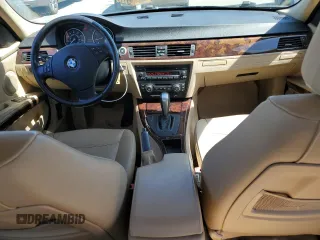 2008 BMW 3 Series 328i with VIN WBAVC57548NK78262, listed as a Copart auction lot 71132994 with 120,872 mi miles and Clean title. Bid and sale history available at DreamBid. Image 8.