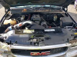 1999 GMC Sierra 1500 SLE z VIN 1GTEK19T7XZ531950, wystawiony jako Copart lot #44424965 z przebiegiem 151 343 mil mil oraz Szkoda całkowita • Salvage title. Historia ofert i sprzedaży dostępna na DreamBid. Obrazek 11.