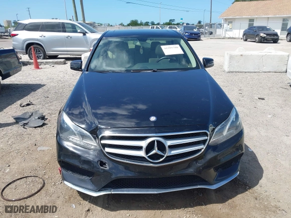 2014 Mercedes-Benz E-Class E 350 Luxury with VIN WDDHF8JB7EA791635, listed as a IAAI auction lot 41999708 with 133,509 mi miles. Bid and sale history available at carsss.com. Image 12.