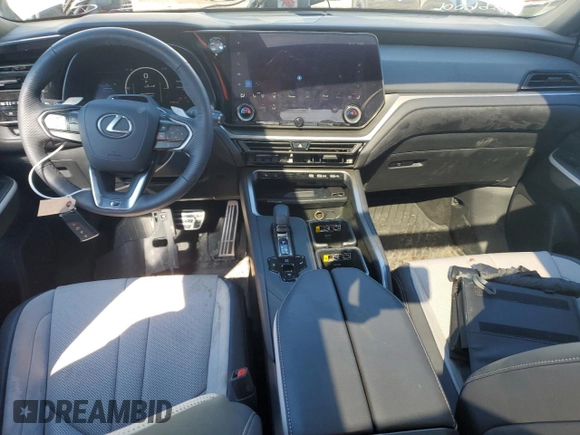 2024 Lexus TX 500h F Sport Premium z VIN 5TDABAB69RS002975, wystawiony jako Copart lot #51767135 z przebiegiem 11 894 mil mil oraz Czysty tytuł • Clean title. Historia ofert i sprzedaży dostępna na DreamBid. Obrazek 8.