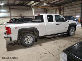2011 Chevrolet Silverado 1500 LT with VIN 1GCRKSE30BZ378124, listed as a Copart auction lot 49833745 with 177,135 mi miles and Salvage Title. Bid and sale history available at carsss.com. Image 3.