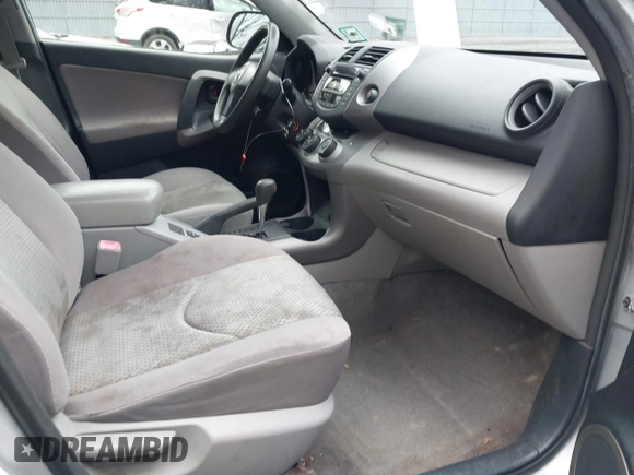 2008 Toyota RAV4 with VIN JTMBD33V786076474, listed as a IAAI auction lot 41737663 with 127,164 mi miles. Bid and sale history available at carsss.com. Image 5.